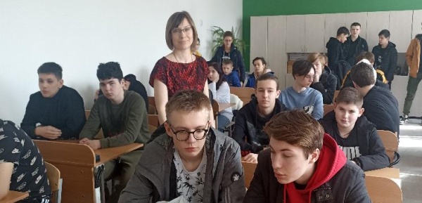 В Валуйском горокруге организовали трудоустройство для более 300 несовершеннолетних граждан