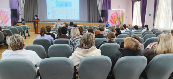 Будущие медики получили советы, с чего начать профессиональный путь