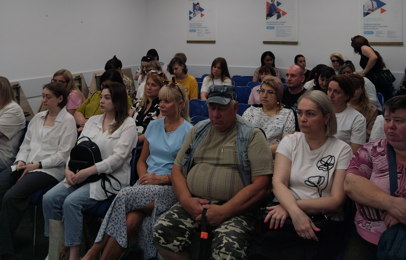 За новой работой – на ярмарку