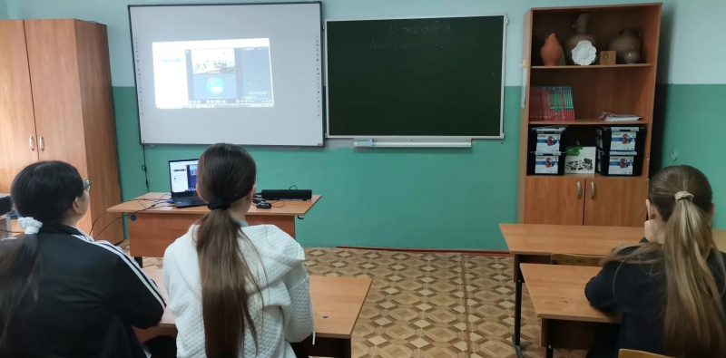 Октябрьский онлайн-марафон профориентации Ракитянского кадрового центра.