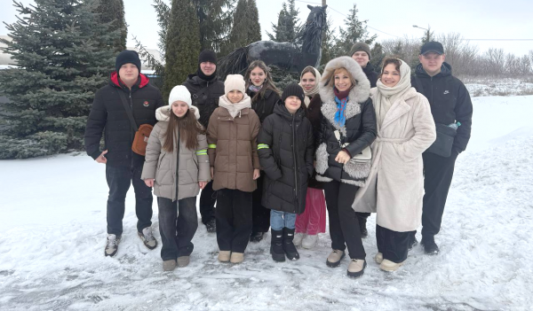 Кадровый центр пригласил школьников на профориентацию в конно-спортивный комплекс