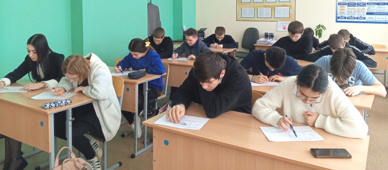 Подростков учат выбирать профессию осознанно