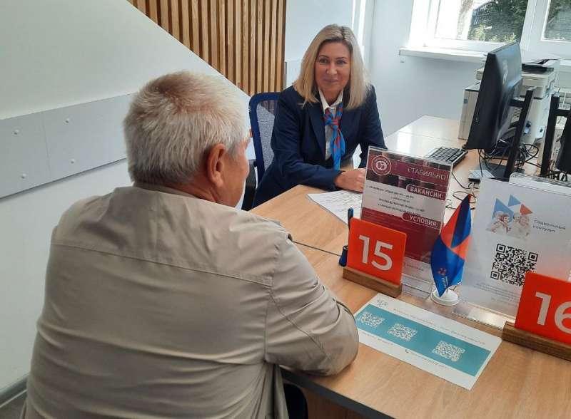 Из руководителя – в рядового сотрудника по доброй воле