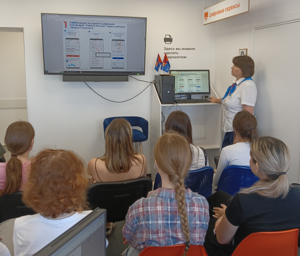 Проект по трудоустройству подростков: Ракитянский кадровый центр в деле