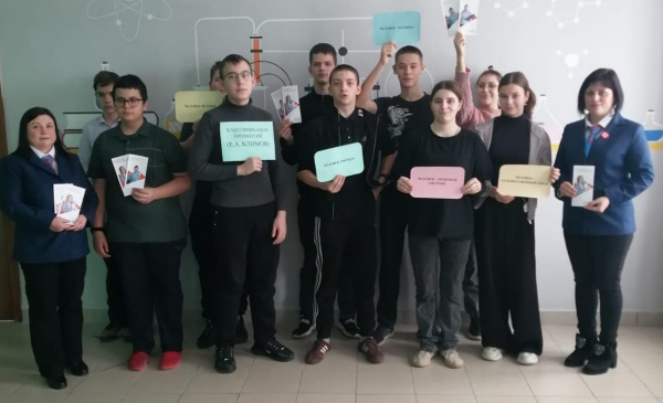 Новооскольский кадровый центр планирует трудоустроить 753 подростков в период летних каникул