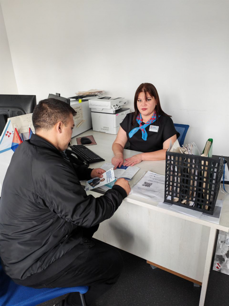 Начальник Ивнянского кадрового центра на один день стала карьерным консультантом