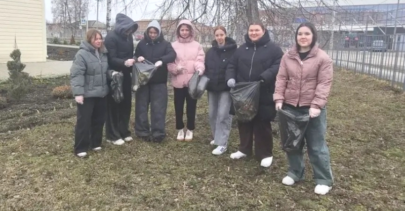 В Чернянке 92 студента агромеханического техникума зарабатывают деньги, не отходя от места обучения