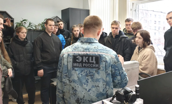Карьера в погонах: школьники изучили работу правоохранительных органов изнутри